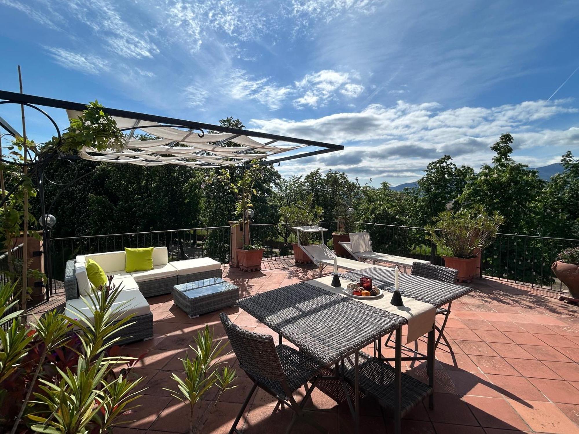 La Terrazza Fra Le Torri Apartment Lucca Exterior photo