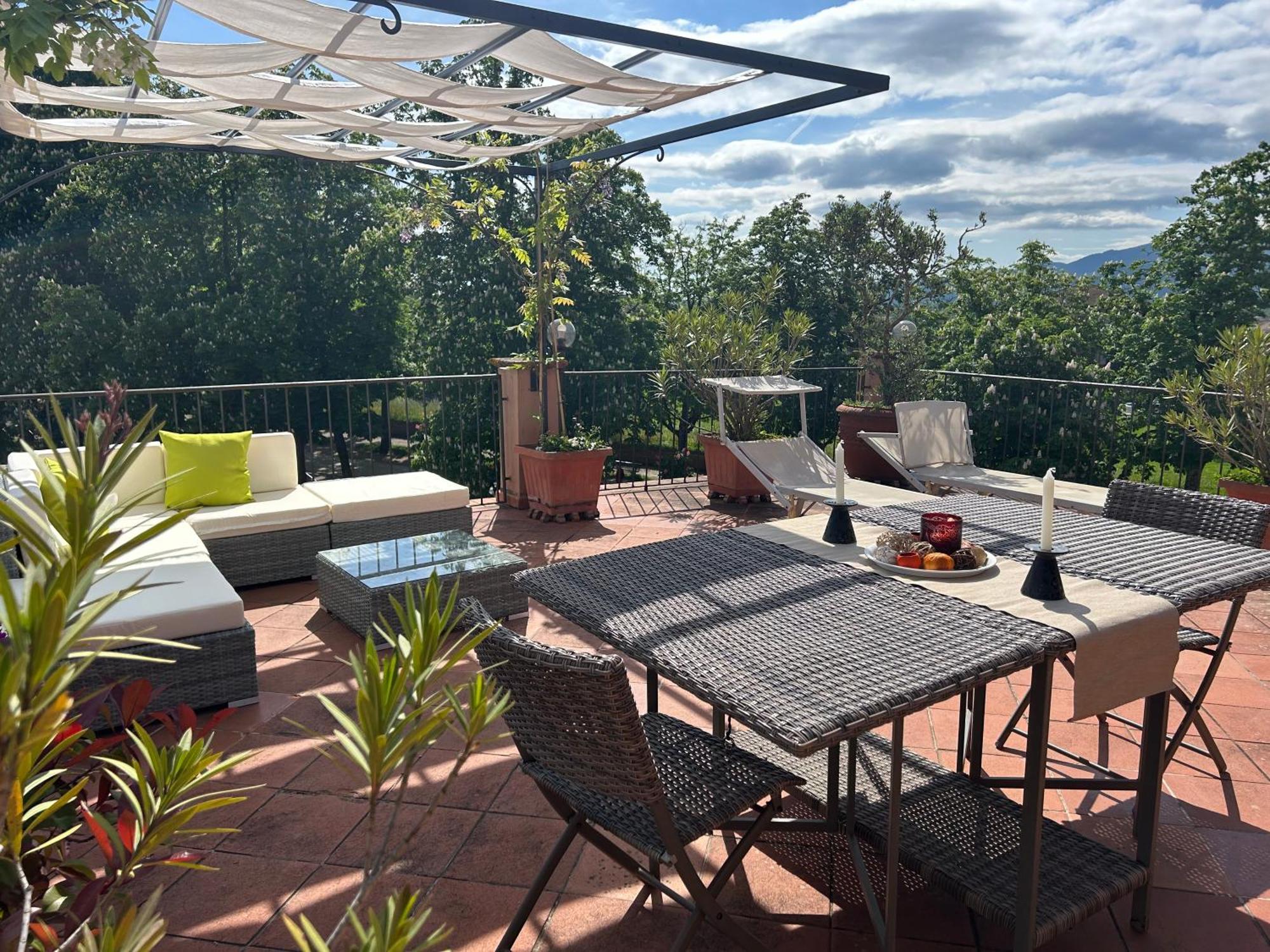La Terrazza Fra Le Torri Apartment Lucca Exterior photo